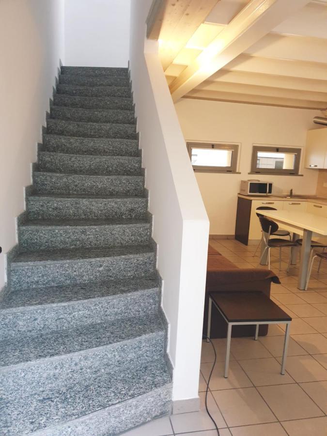 Appartamenti Tra Lago E Montagna Casa Ideale Lecco レッコ エクステリア 写真