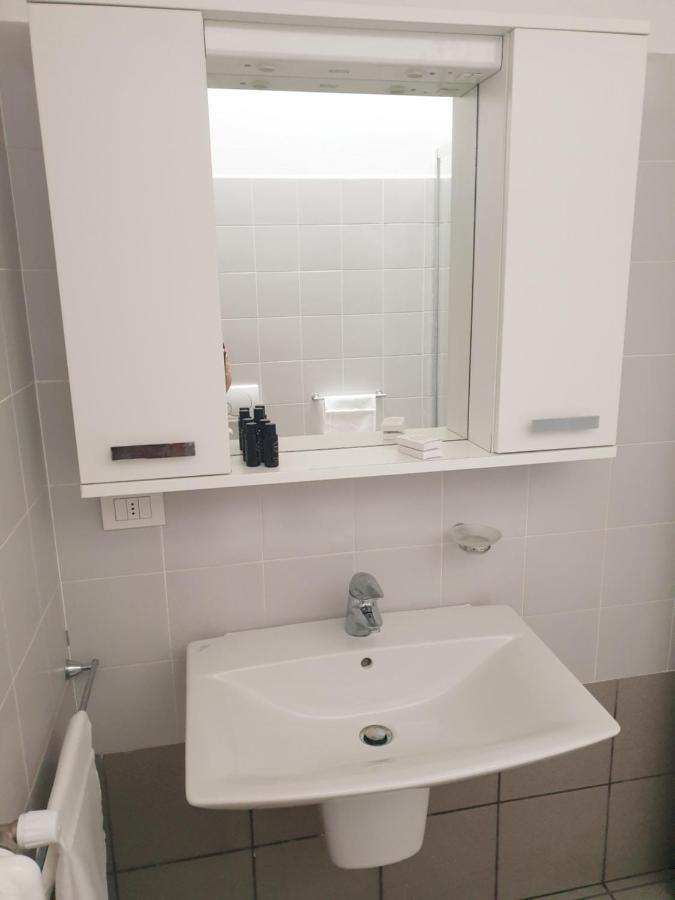 Appartamenti Tra Lago E Montagna Casa Ideale Lecco レッコ エクステリア 写真