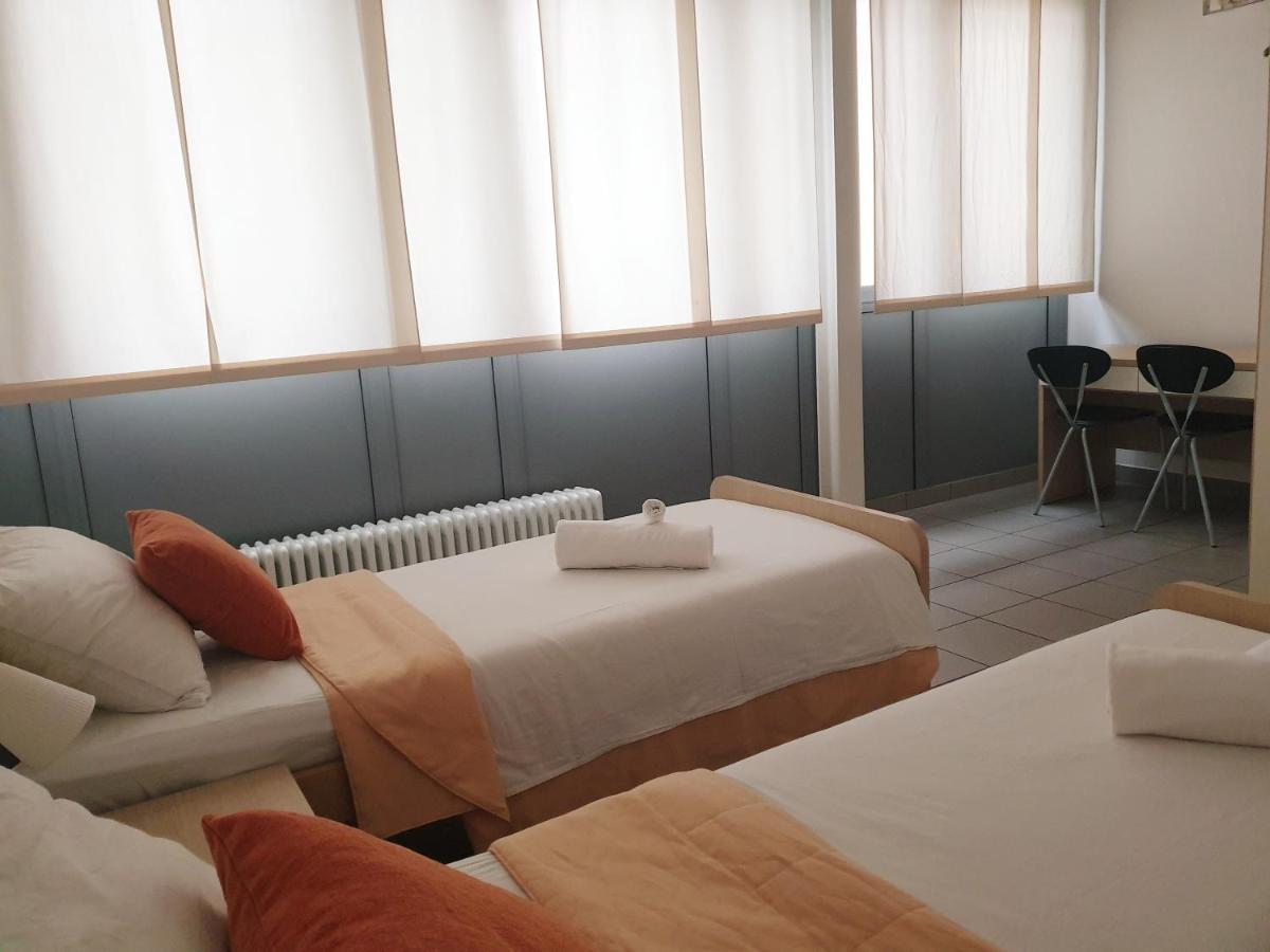 Appartamenti Tra Lago E Montagna Casa Ideale Lecco レッコ エクステリア 写真