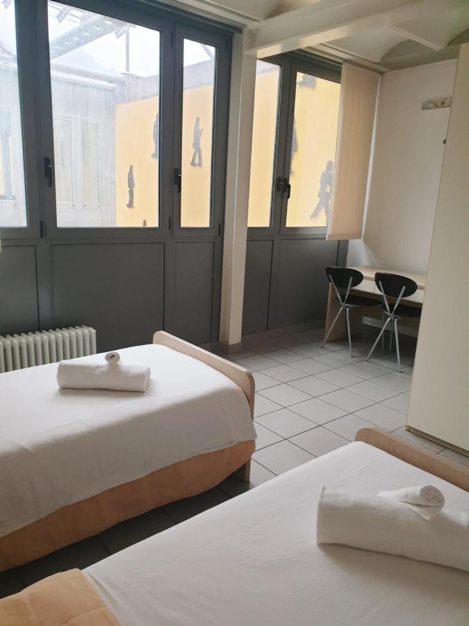 Appartamenti Tra Lago E Montagna Casa Ideale Lecco レッコ エクステリア 写真