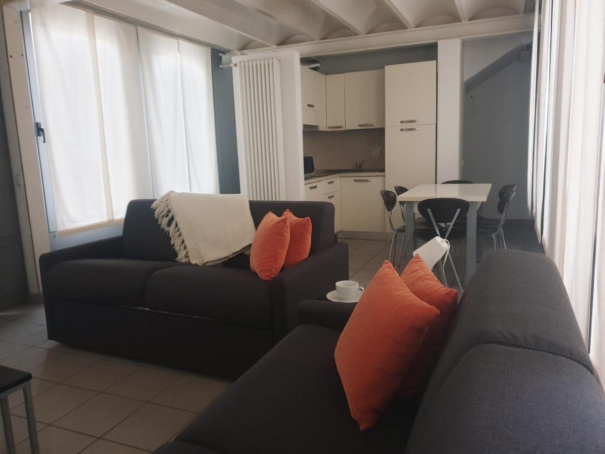 Appartamenti Tra Lago E Montagna Casa Ideale Lecco レッコ エクステリア 写真