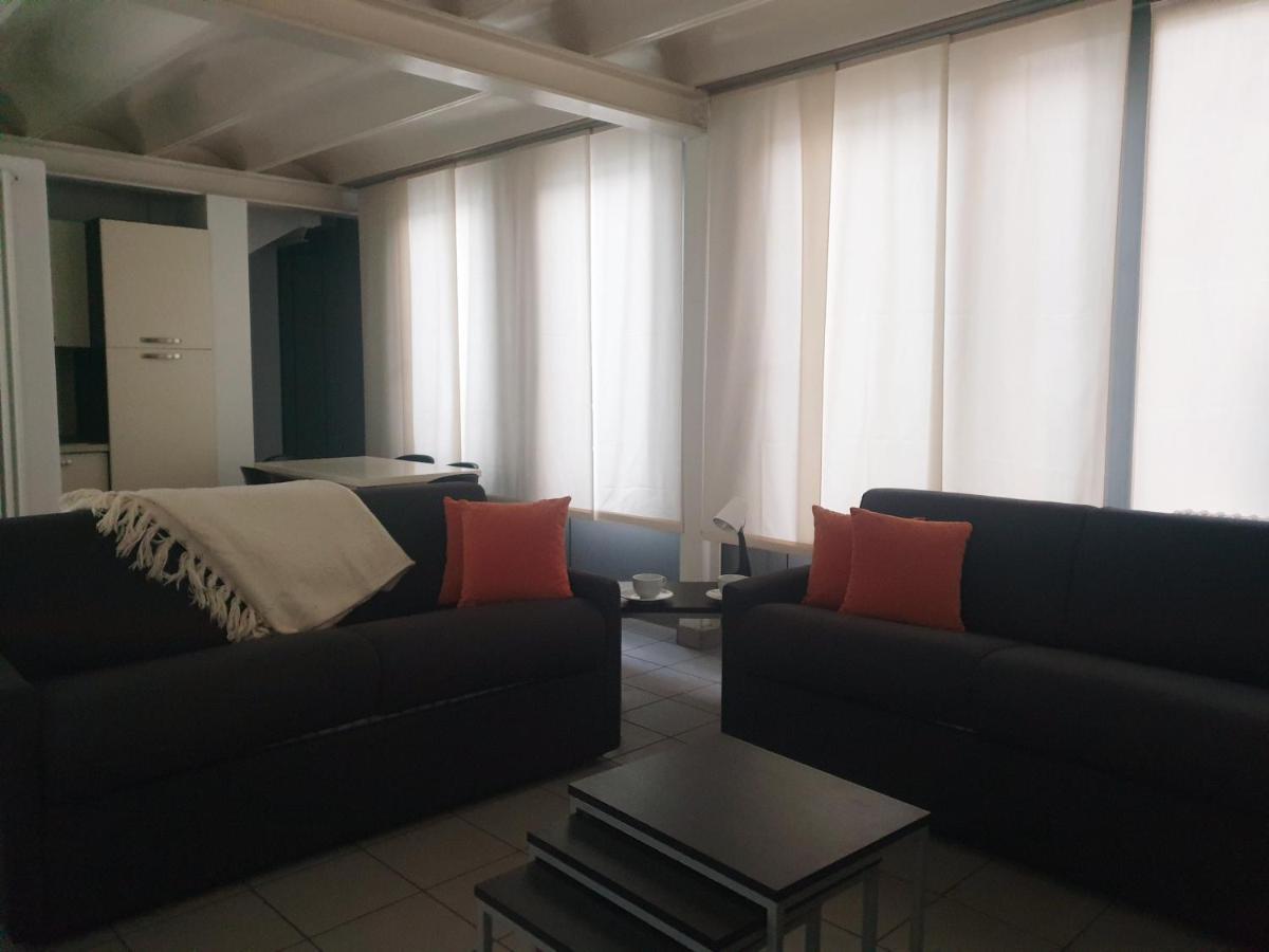 Appartamenti Tra Lago E Montagna Casa Ideale Lecco レッコ エクステリア 写真
