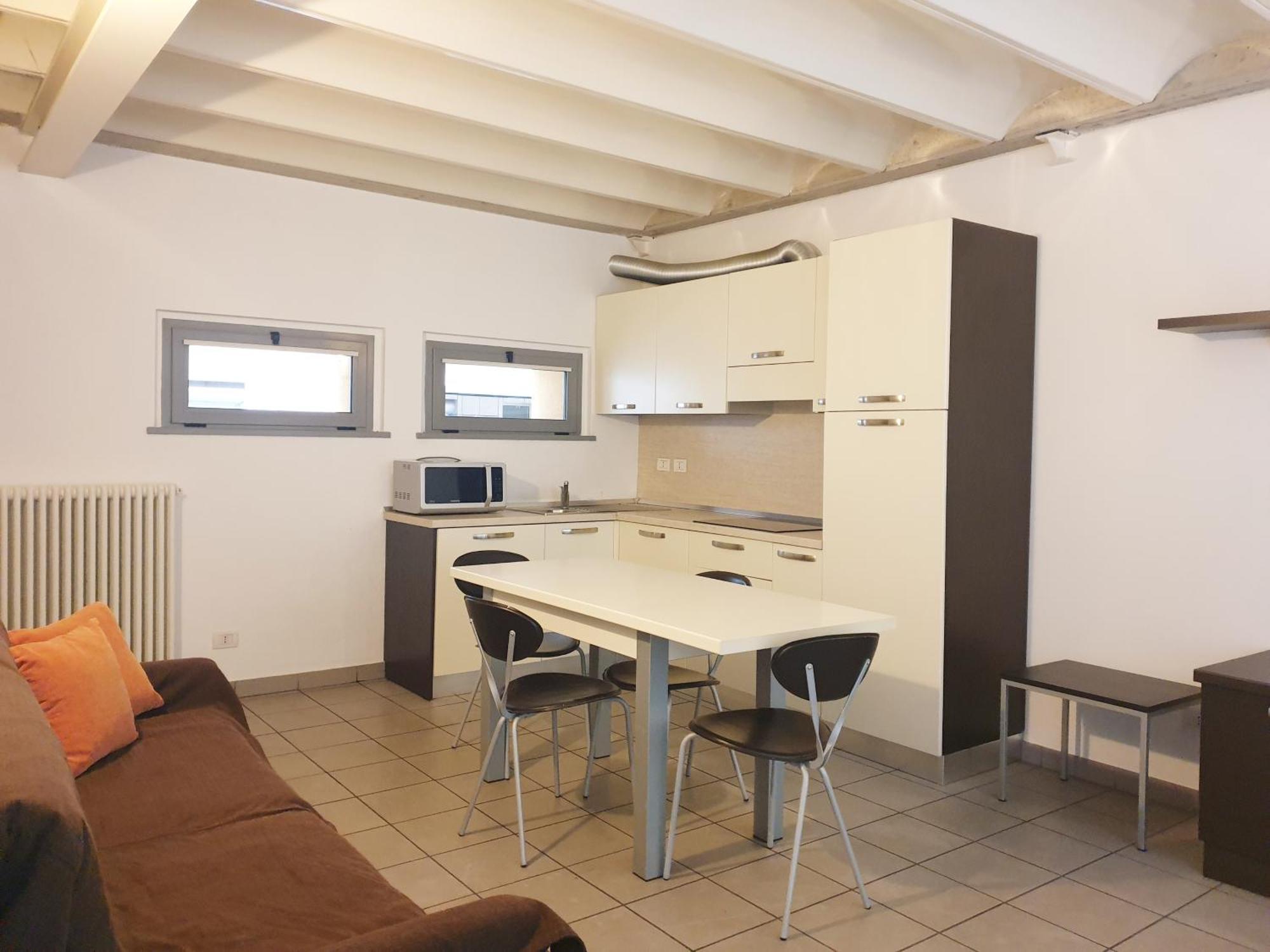 Appartamenti Tra Lago E Montagna Casa Ideale Lecco レッコ エクステリア 写真