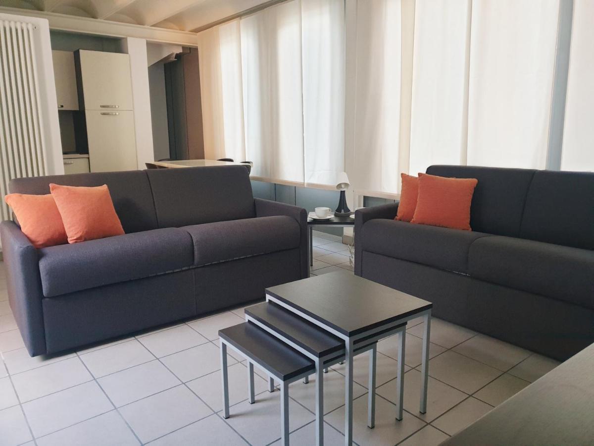 Appartamenti Tra Lago E Montagna Casa Ideale Lecco レッコ エクステリア 写真