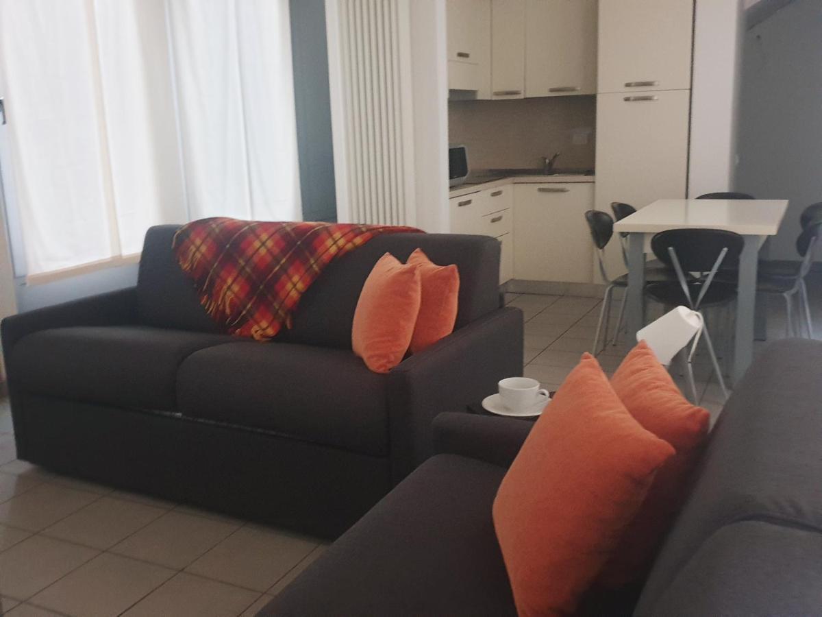 Appartamenti Tra Lago E Montagna Casa Ideale Lecco レッコ エクステリア 写真