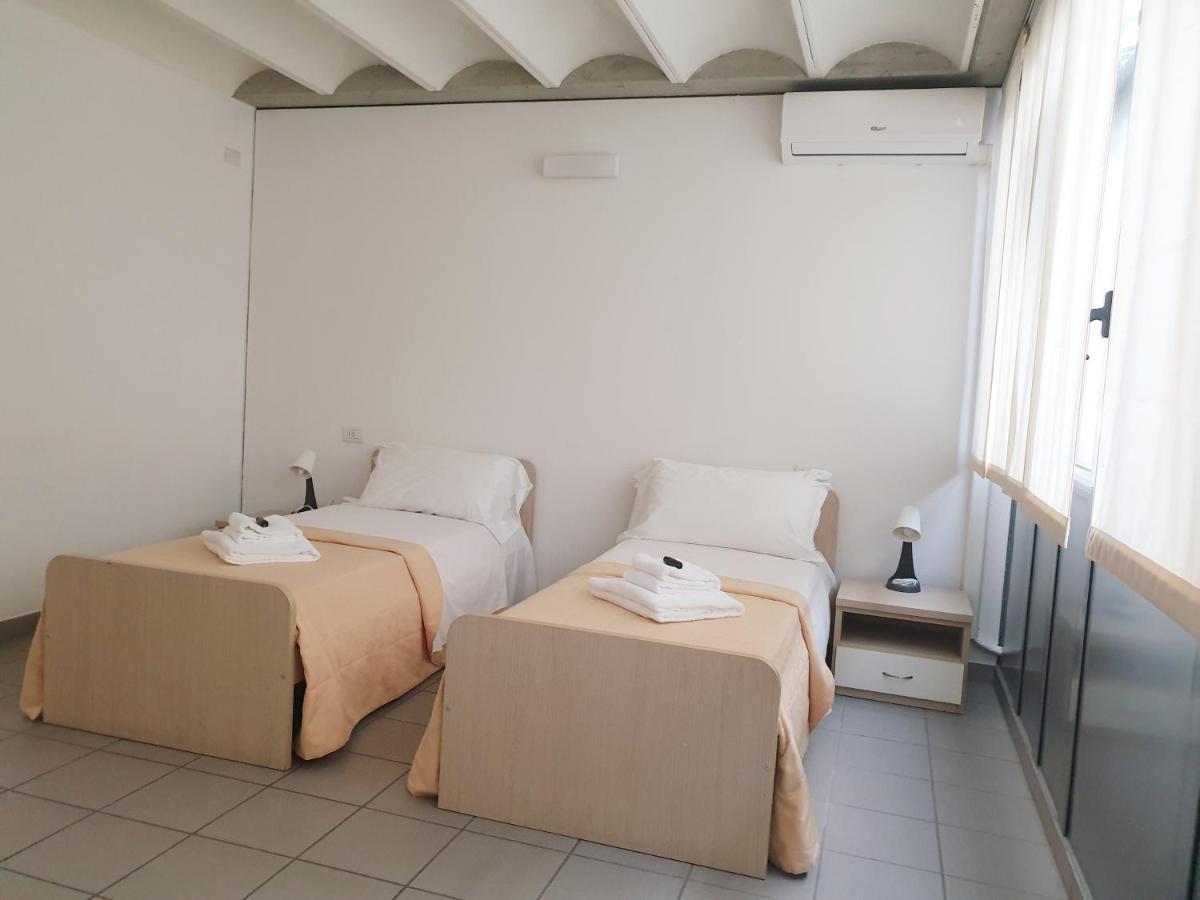 Appartamenti Tra Lago E Montagna Casa Ideale Lecco レッコ エクステリア 写真