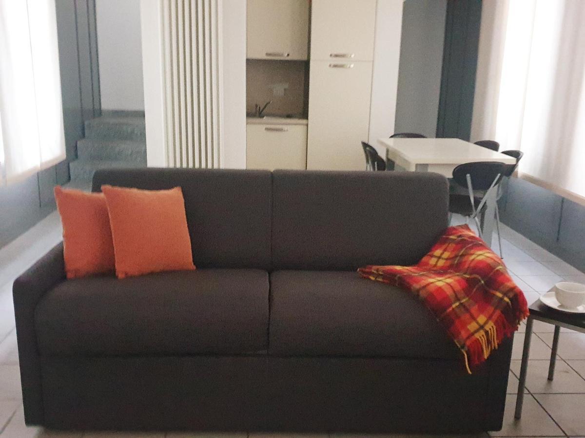 Appartamenti Tra Lago E Montagna Casa Ideale Lecco レッコ エクステリア 写真