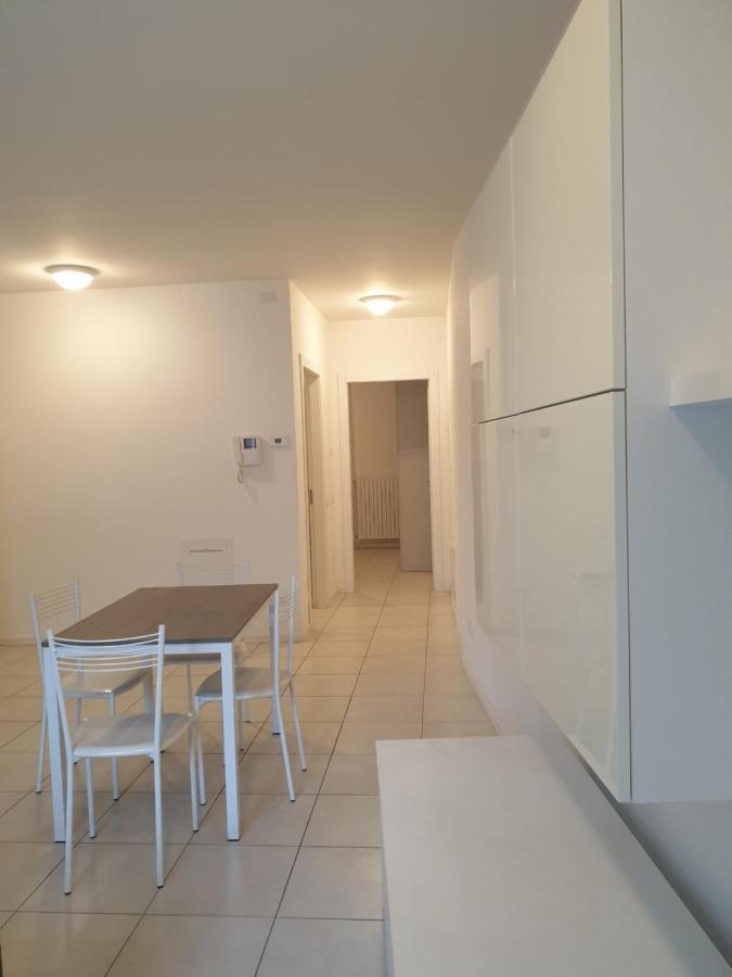 Appartamenti Tra Lago E Montagna Casa Ideale Lecco レッコ エクステリア 写真