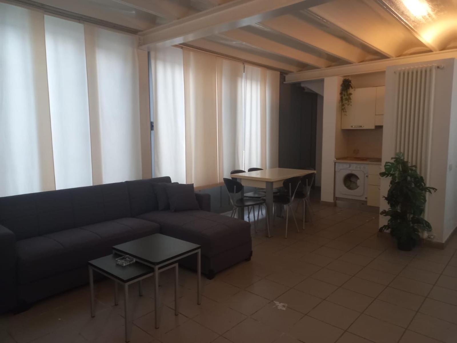 Appartamenti Tra Lago E Montagna Casa Ideale Lecco レッコ エクステリア 写真